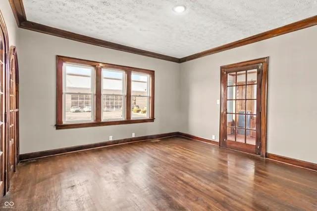 $213,000 | 1222 Central Avenue, Anderson, IN 46016