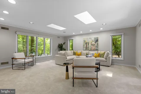 $950,000 | 419 Watts Branch Parkway, Potomac, MD 20854