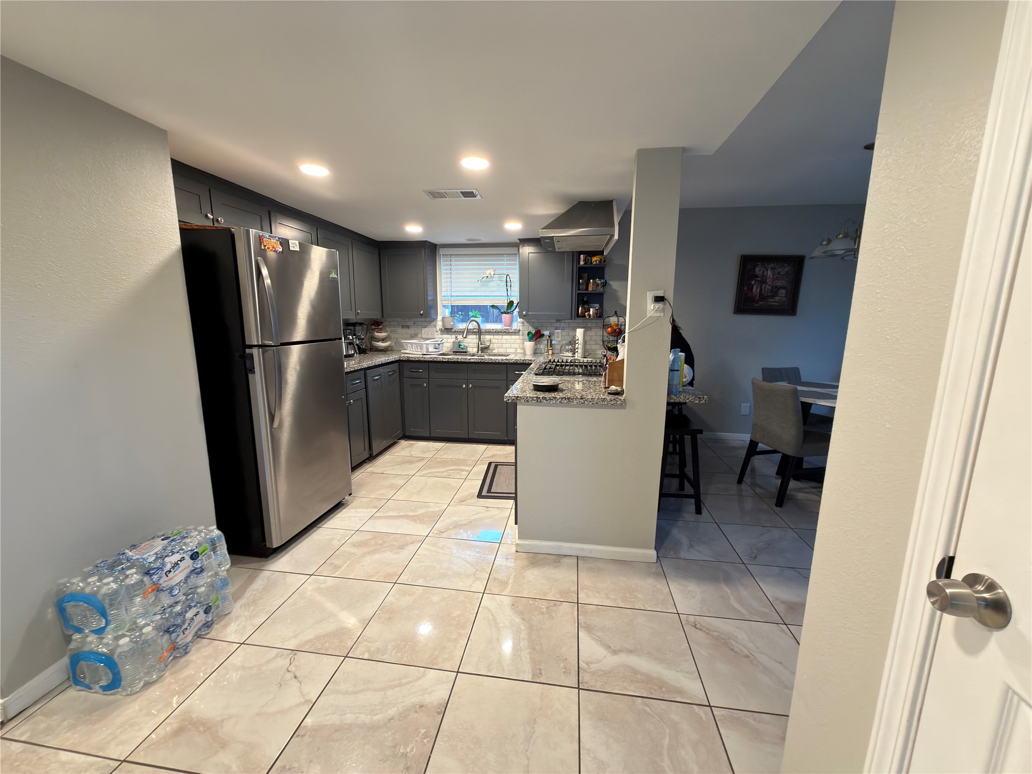 9721 Debbie Lane Houston, TX 77038 - Photo 4 of 12