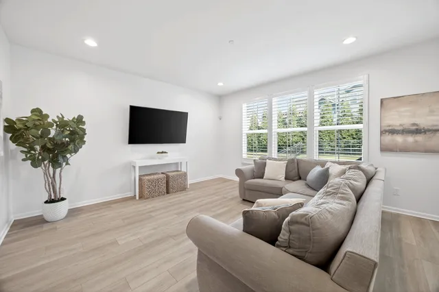 $915,000 | 8029 Brookpark Avenue, Franklin, TN 37064