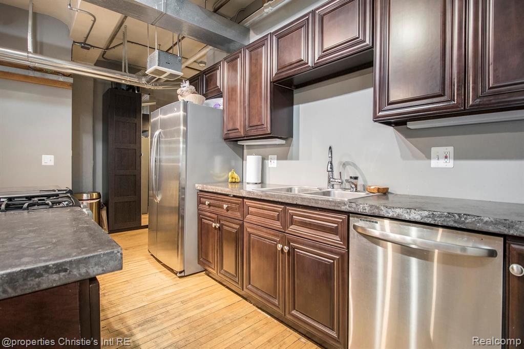 1250 Library Street, Unit 32 Detroit, MI 48226 - Photo 7 of 27