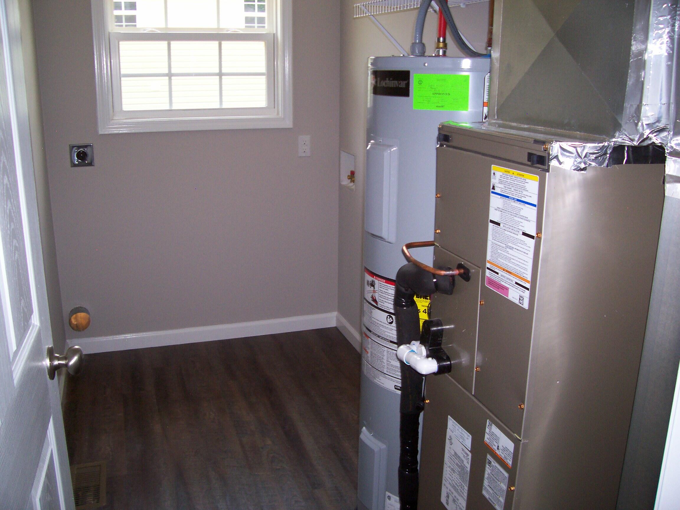62 Reed Hill Berea, KY 40403 - Photo 10 of 16 100_4237