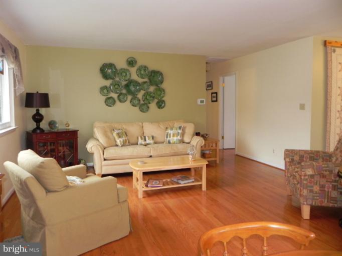 3814 Byxbee Road Randallstown, MD 21133 - Photo 1 of 23 Living Room