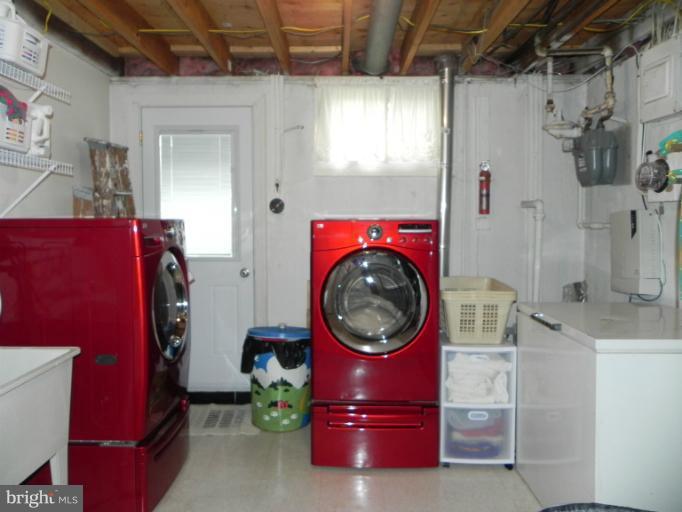 3814 Byxbee Road Randallstown, MD 21133 - Photo 11 of 23 Laundry Room