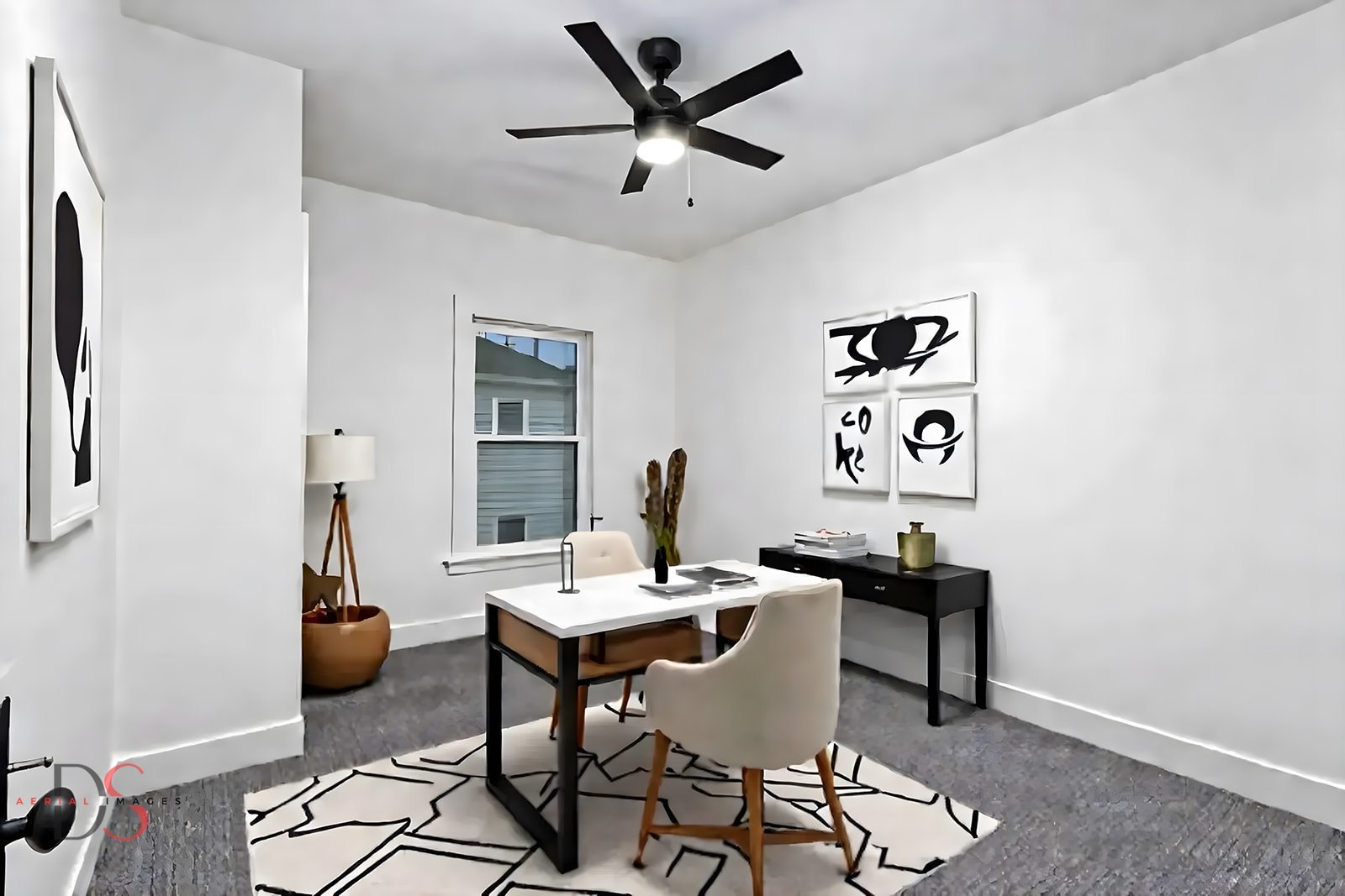 1009 Paul Street Ottawa, IL 61350 - Photo 12 of 18 a work room with furniture