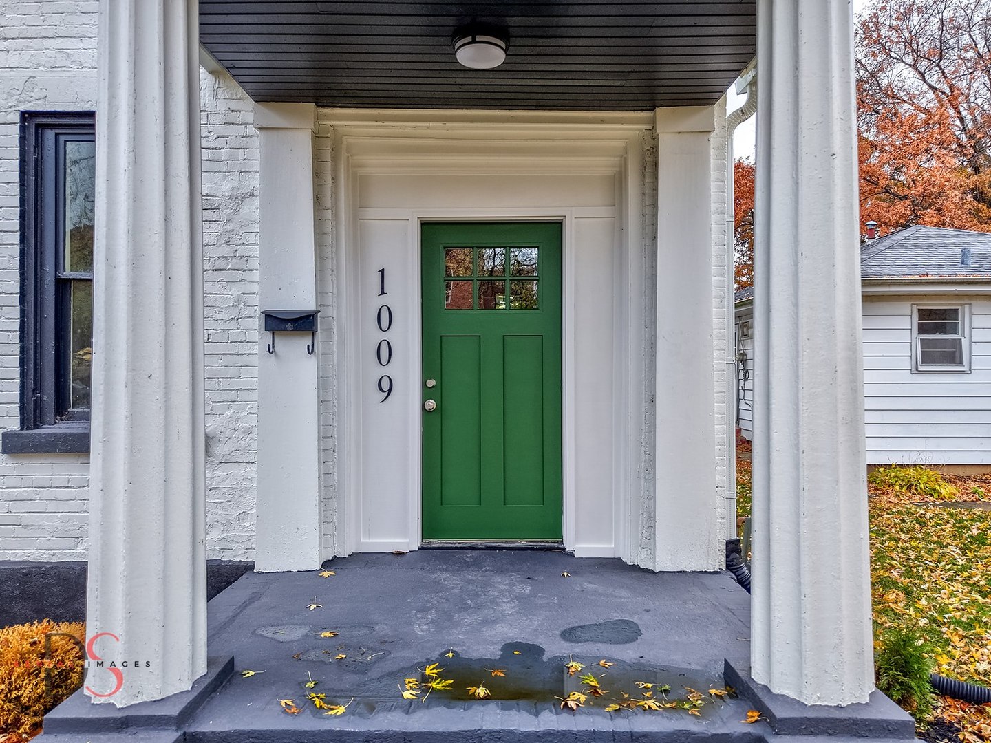 1009 Paul Street Ottawa, IL 61350 - Photo 15 of 18 a view of front door of house