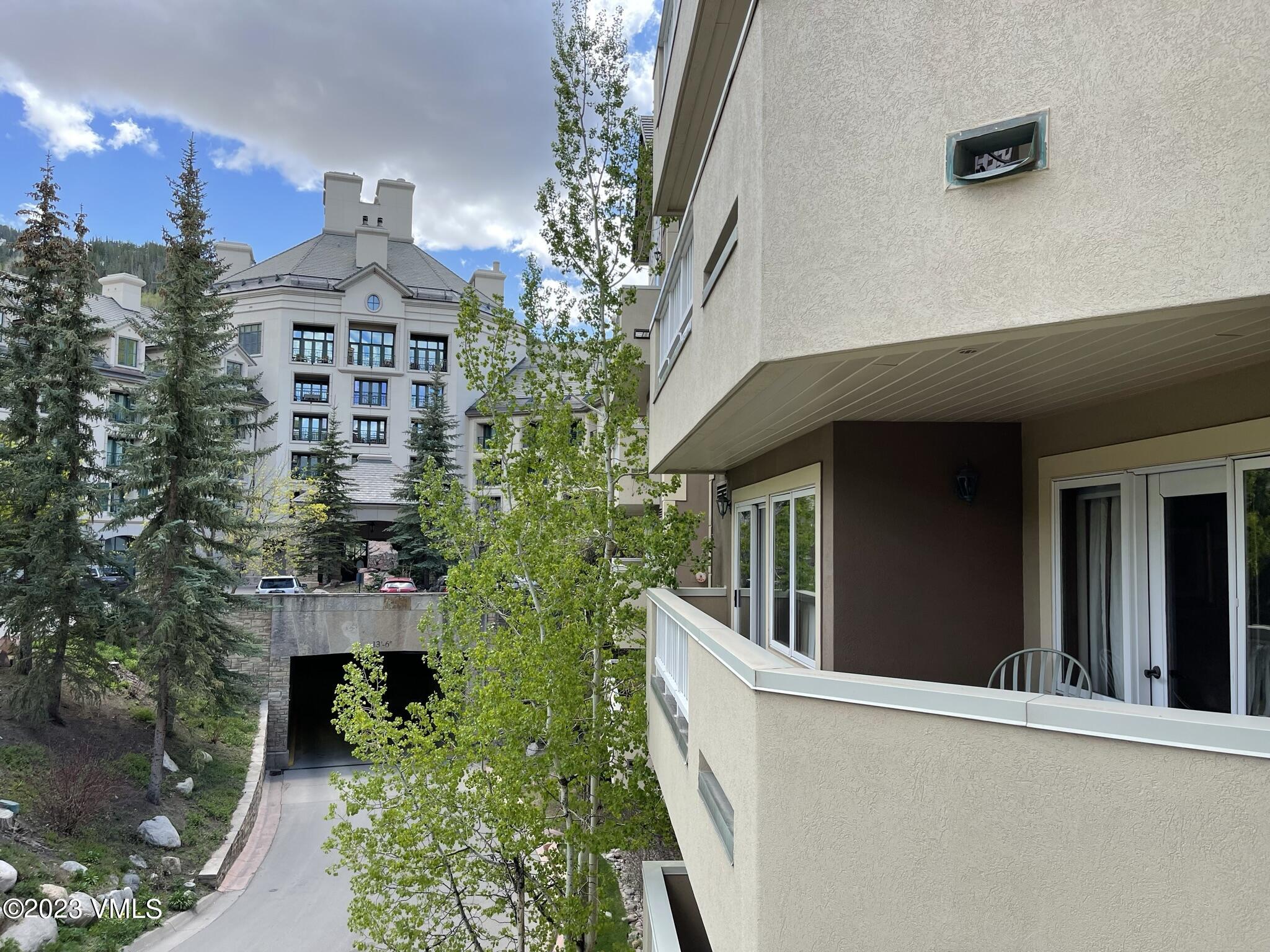 210 Offerson Road, Unit R223 WEEK 38 Beaver Creek, CO 81620 - Photo 4 of 28 IMG_3184