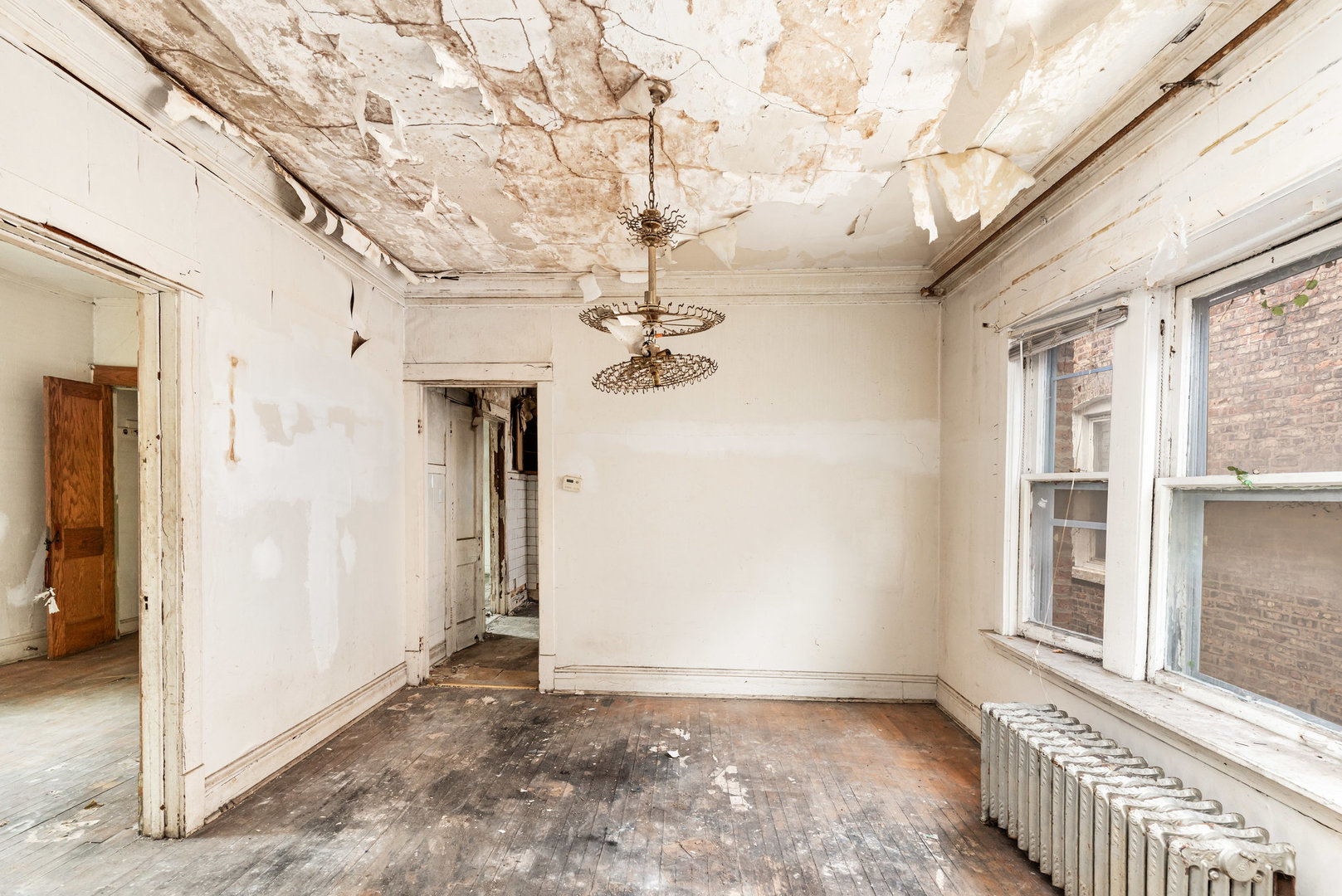 4920 West Cortez Street Chicago, IL 60651 - Photo 5 of 23