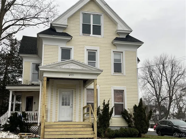 $1,300 | 255 Ten Eyck Street, Watertown, NY 13601