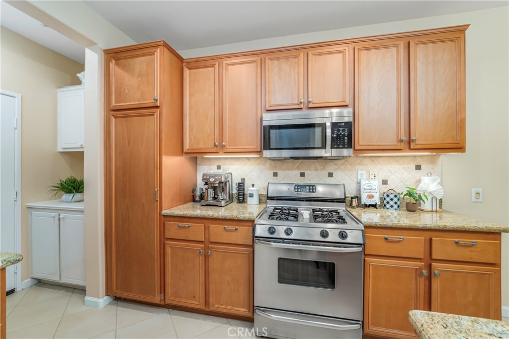 97 Chadron Circle Ladera Ranch, CA 92694 - Photo 14 of 56 Lots of storage space