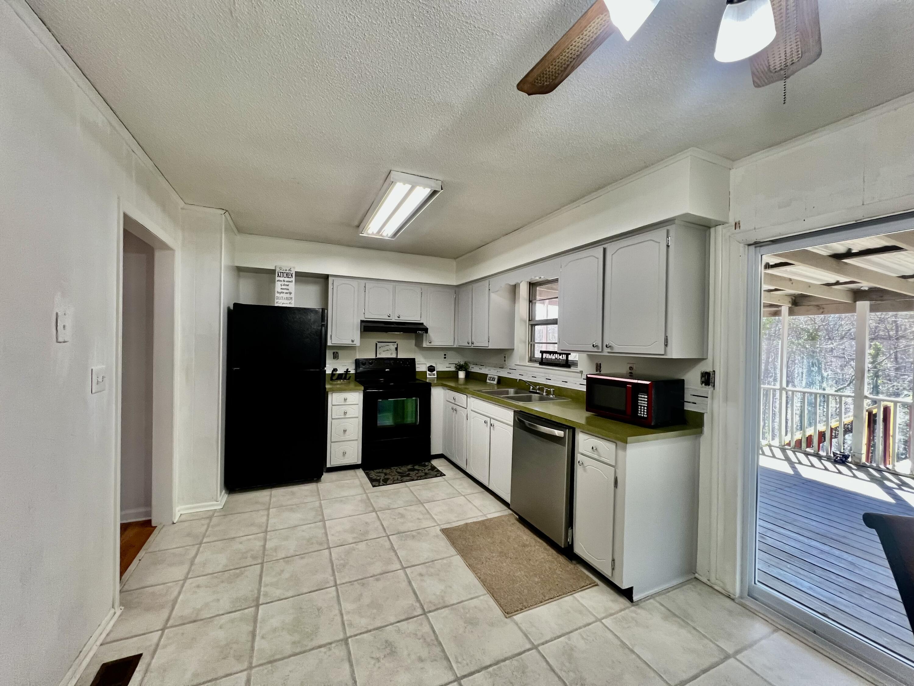 1032 Hill Crest Road Hixson, TN 37343 - Photo 6 of 33 IMG_4634