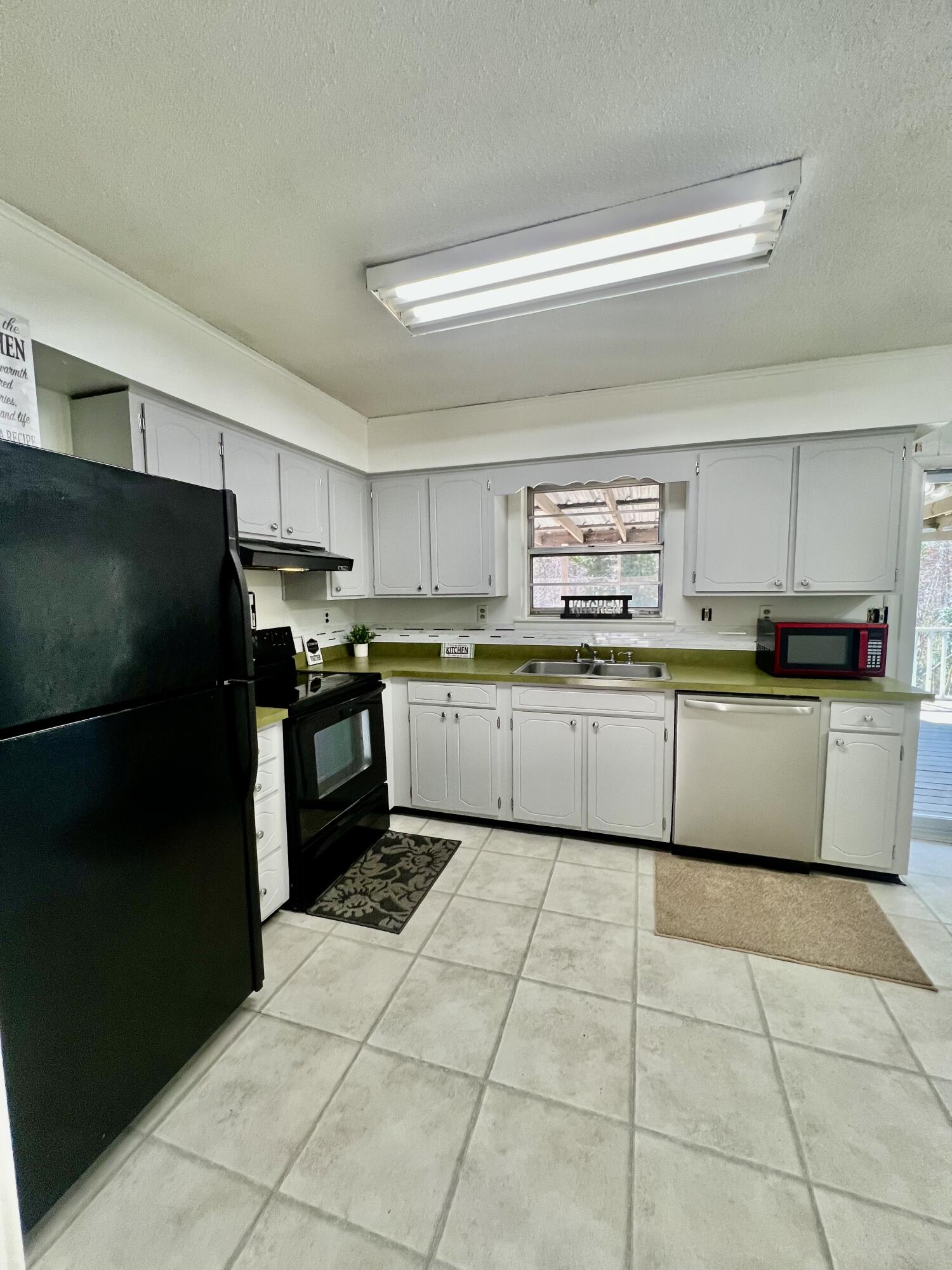 1032 Hill Crest Road Hixson, TN 37343 - Photo 7 of 33 IMG_4631