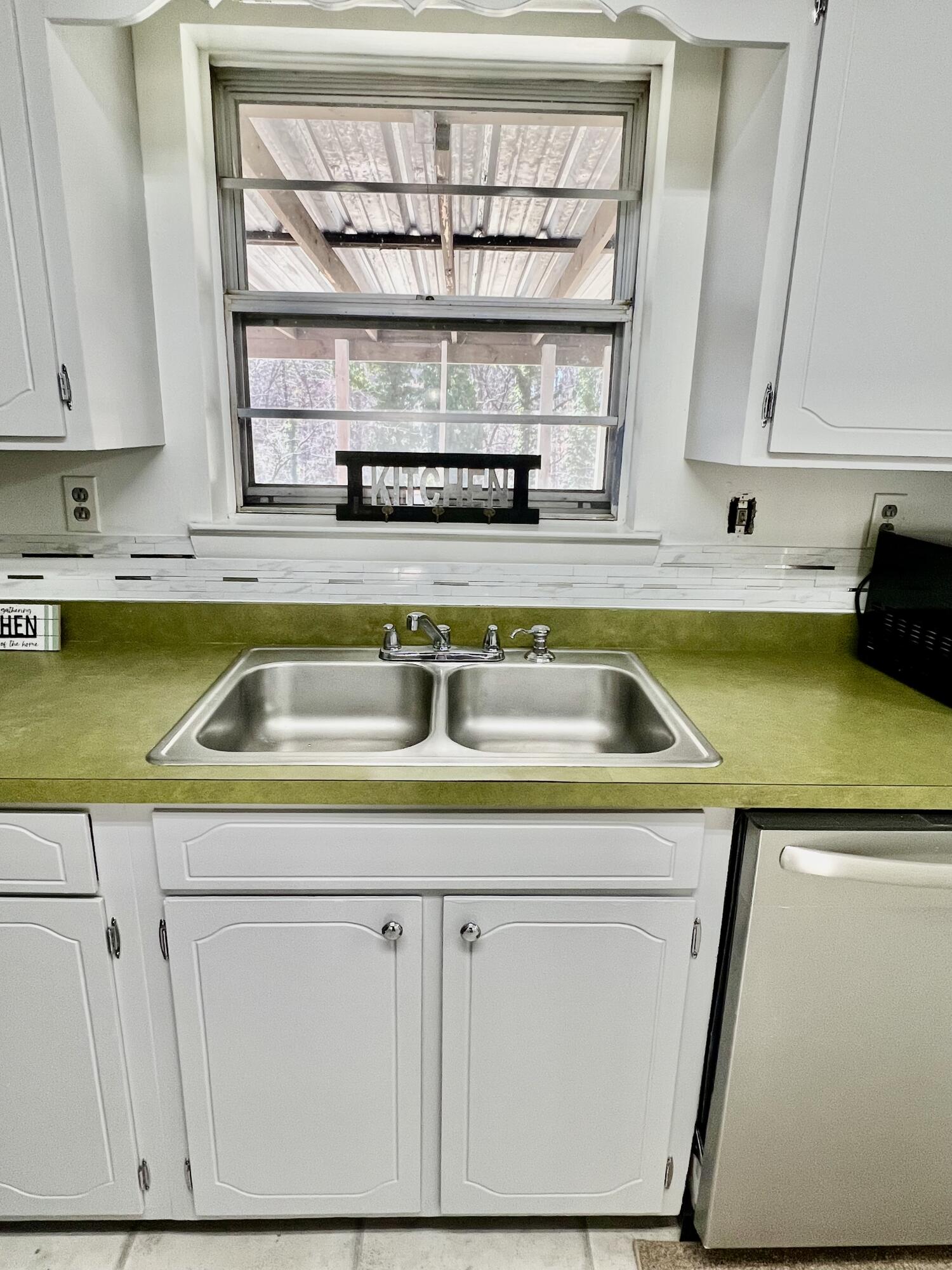 1032 Hill Crest Road Hixson, TN 37343 - Photo 10 of 33 IMG_4646