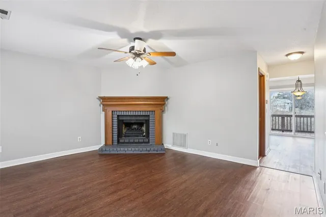 $225,000 | 1361 Forest Creek Dr., Unit 3, St. Peters, MO 63303