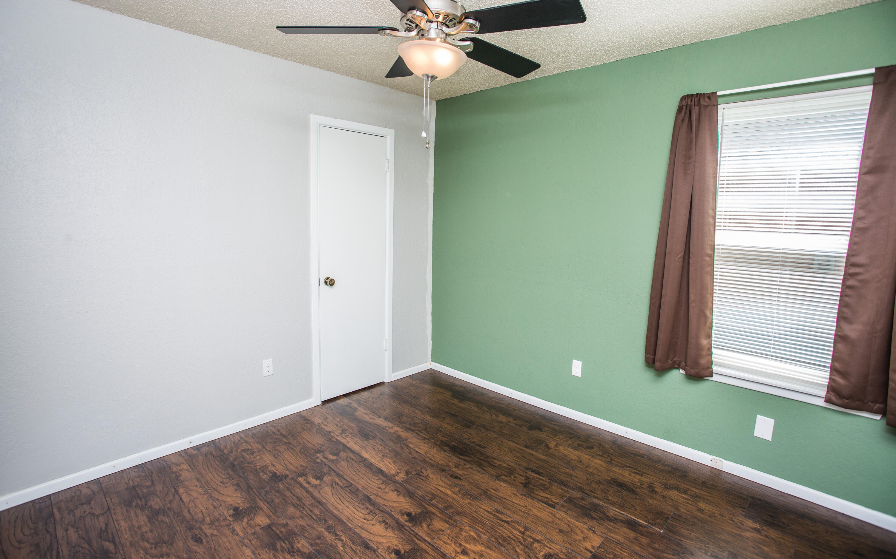 5709 3rd Street Lubbock, TX 79416 - Photo 7 of 14 5V2A6992