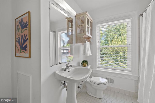 $1,495,000 | 12 East Windsor Avenue, Alexandria, VA 22301