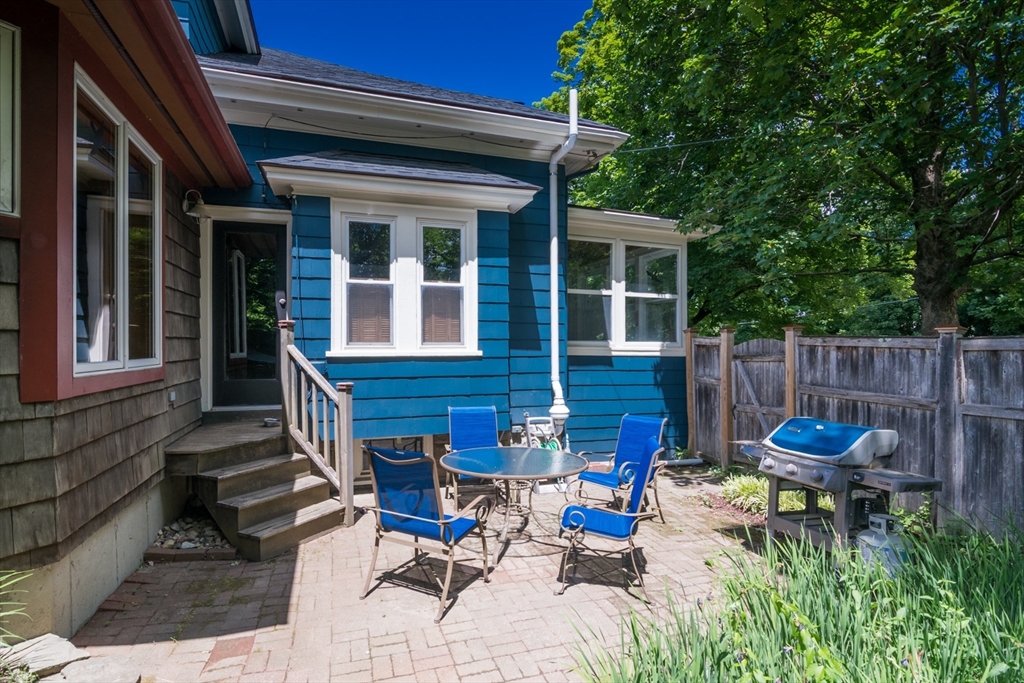 17 Florence Road Northampton, MA 01062 - Photo 35 of 42