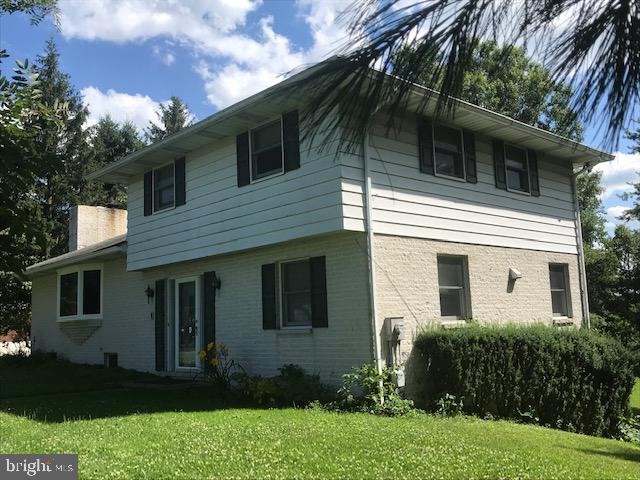2582 Kutztown Road Pennsburg, PA 18073 - Photo 3 of 4 Gallery Image 3