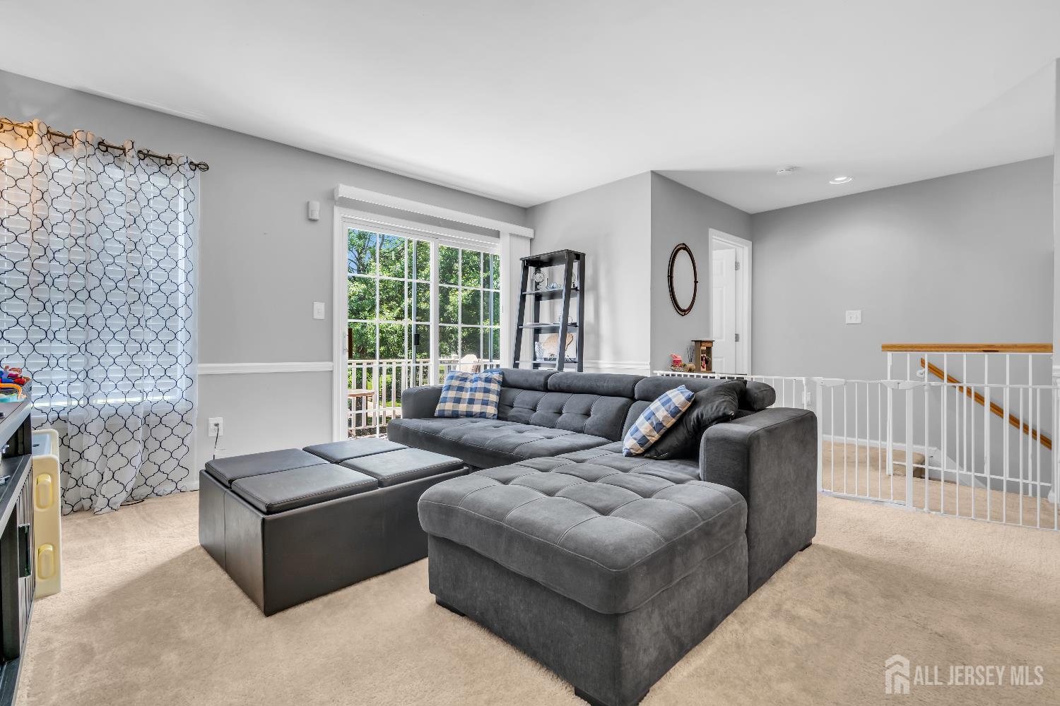 2207 Timber Ridge Court Sayreville, NJ 08859 - Photo 4 of 26 Gallery Image 4