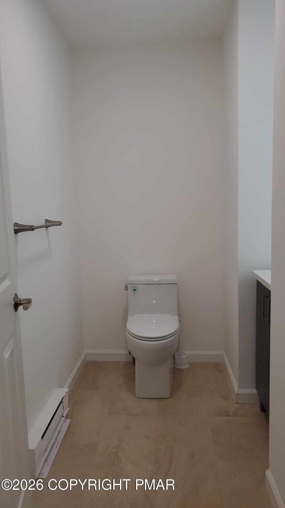 320 Canterbury Road Bushkill, PA 18324 - Photo 26 of 38 Main floor 1/2 bath