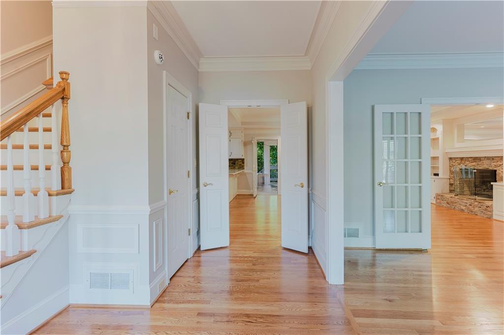 2552 Berwick Walk Snellville, GA 30078 - Photo 11 of 80