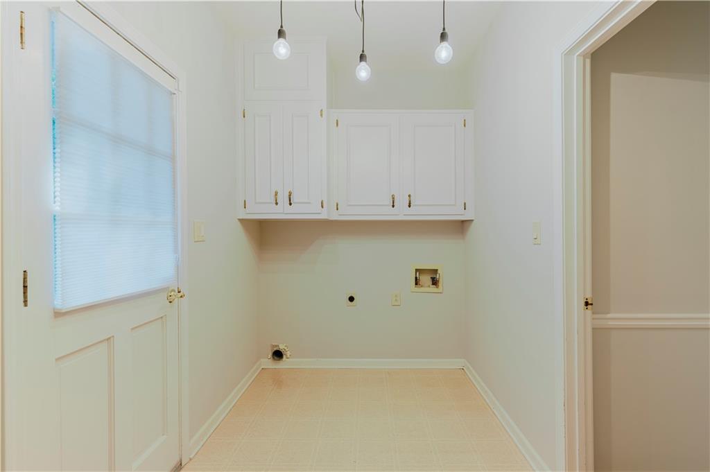 2552 Berwick Walk Snellville, GA 30078 - Photo 34 of 80