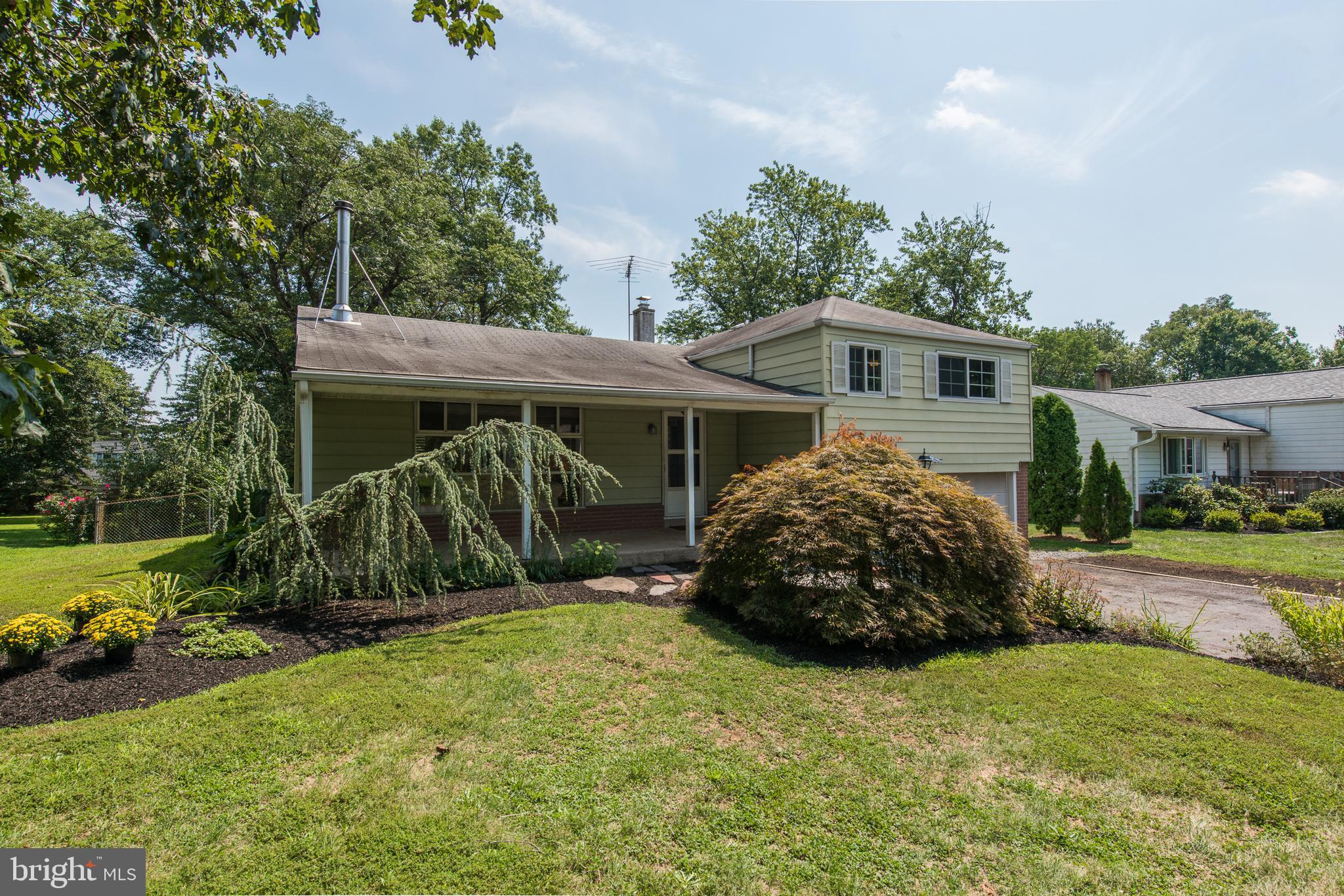 217 Becker Road North Wales, PA 19454 - Photo 2 of 32 Gallery Image 2