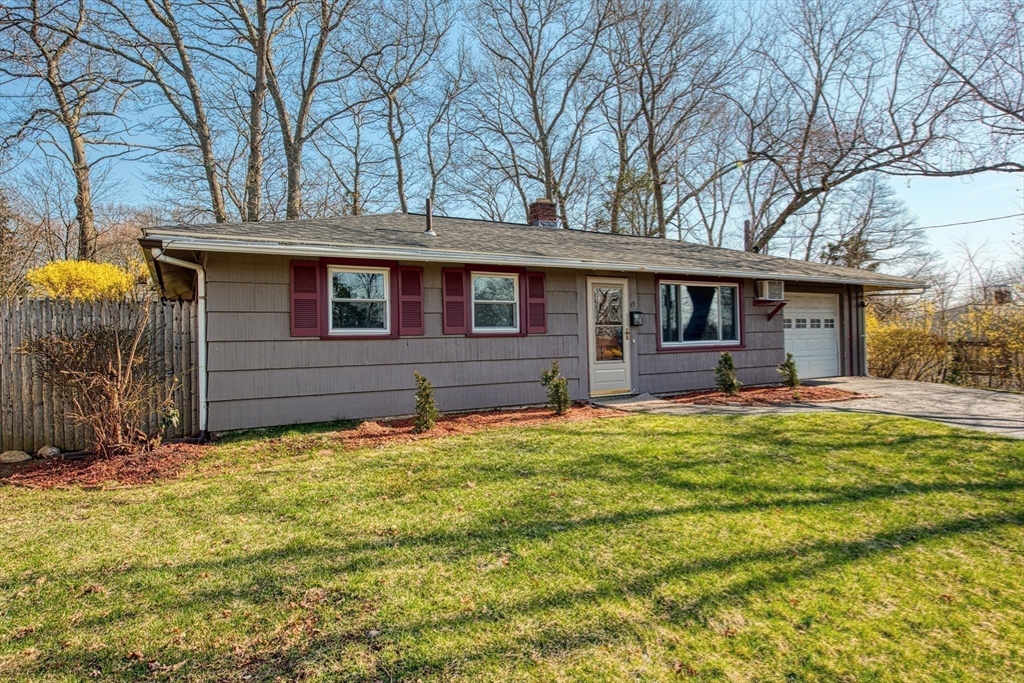 19 Ruth Road Brockton, MA 02302 - Photo 2 of 31