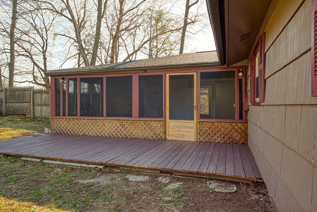 19 Ruth Road Brockton, MA 02302 - Photo 27 of 31