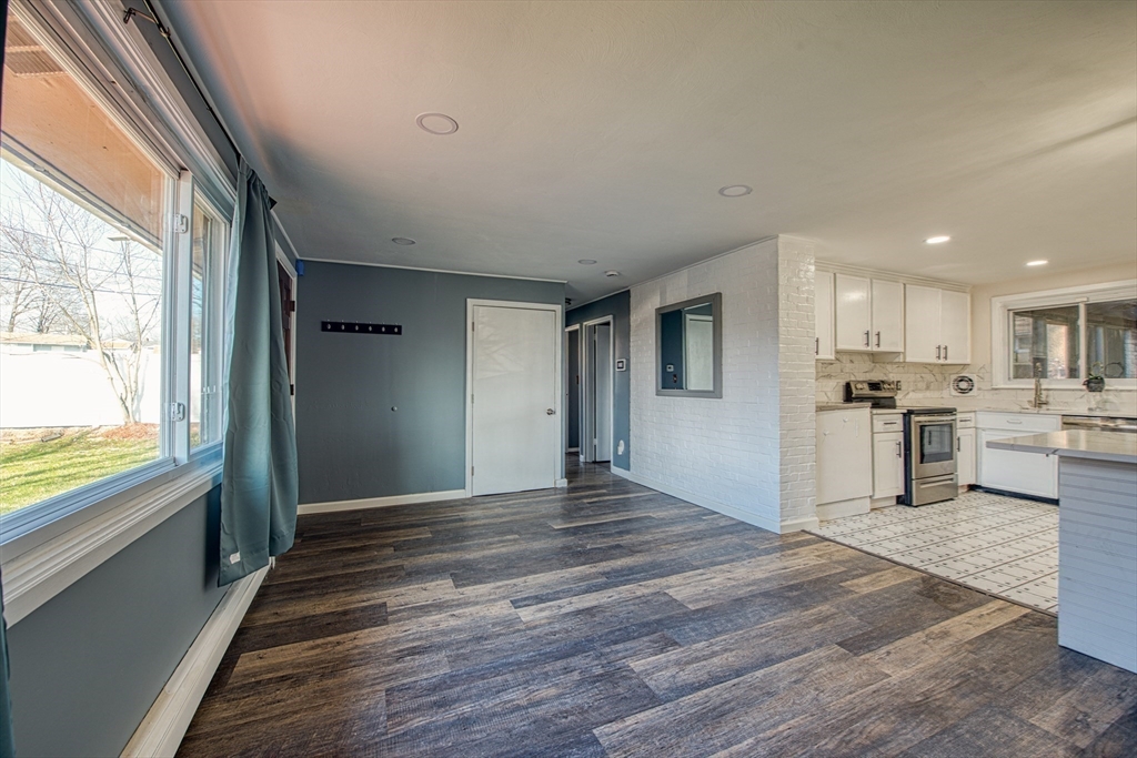 19 Ruth Road Brockton, MA 02302 - Photo 9 of 31