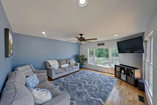 $306,500 | 3907 Woodside Drive, Richmond, IN 47374