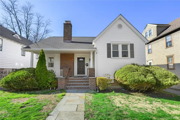 $895,000 | 48 Coakley Avenue, Harrison, NY 10528