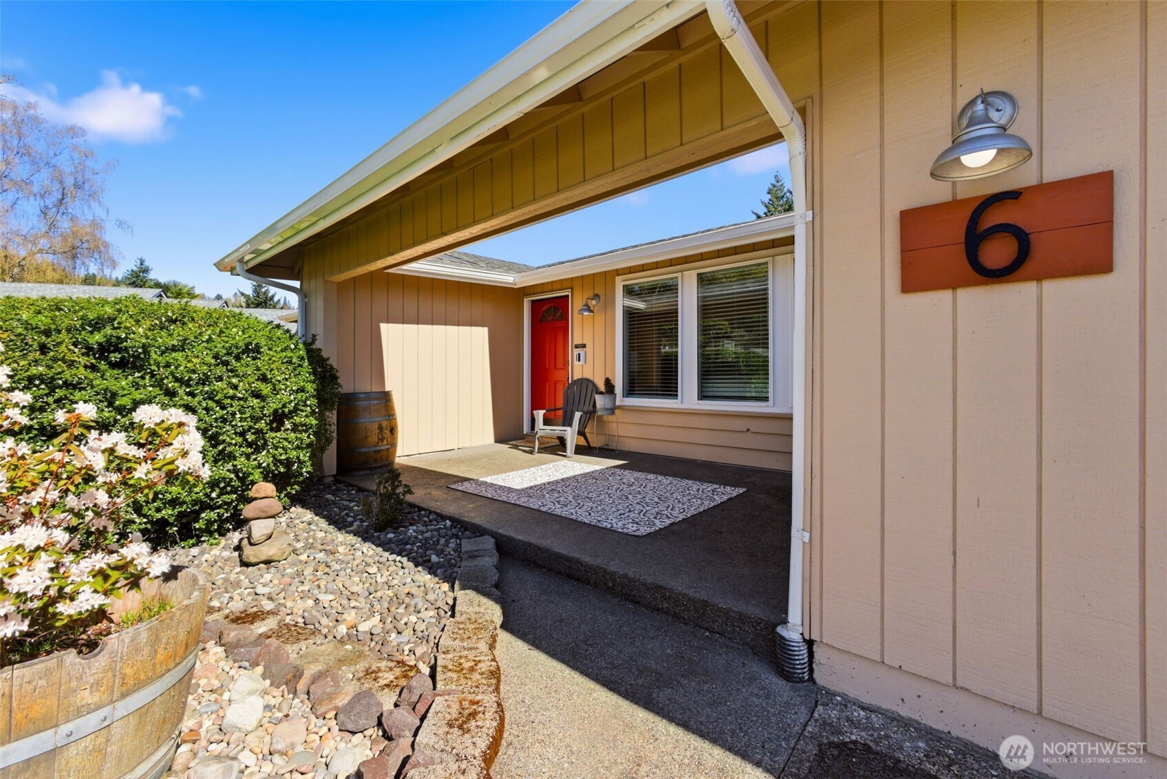 6 Dove Street Longview, WA 98632 - Photo 2 of 14