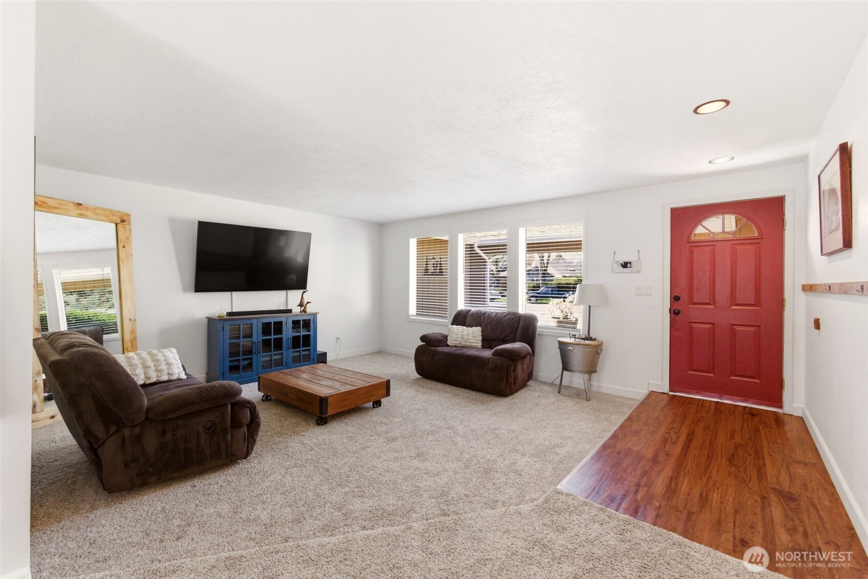 6 Dove Street Longview, WA 98632 - Photo 3 of 14