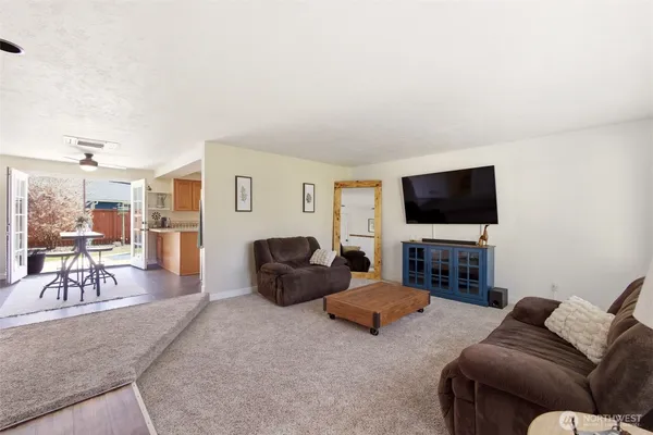 $410,000 | 6 Dove Street, Longview, WA 98632