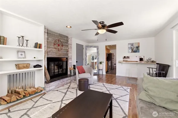 $410,000 | 6 Dove Street, Longview, WA 98632