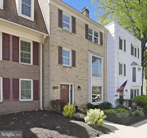 $985,000 | 7379 Hallcrest Drive, McLean, VA 22102