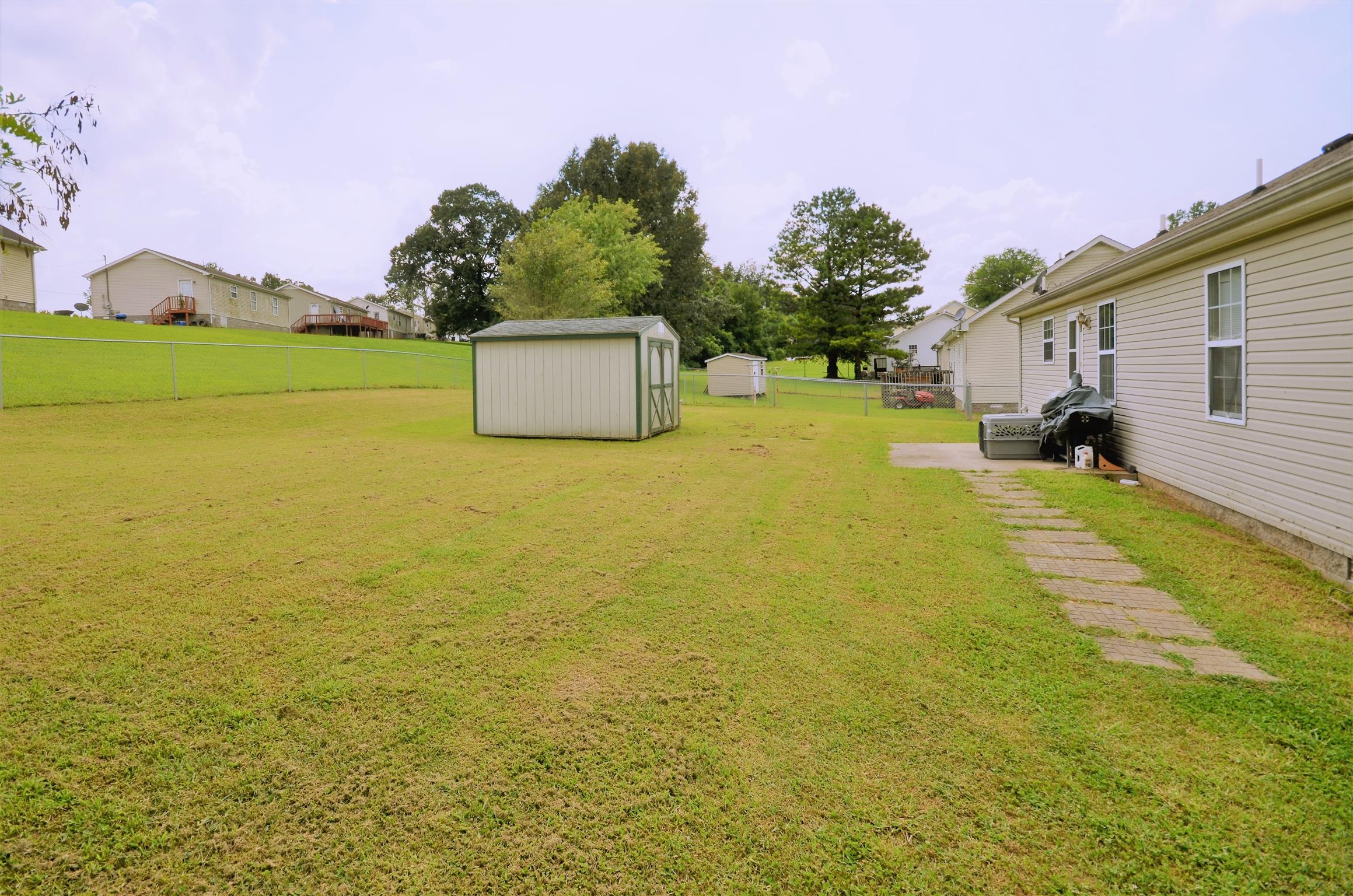 927 Poplar Avenue Springfield, TN 37172 - Photo 8 of 17 Gallery Image 8