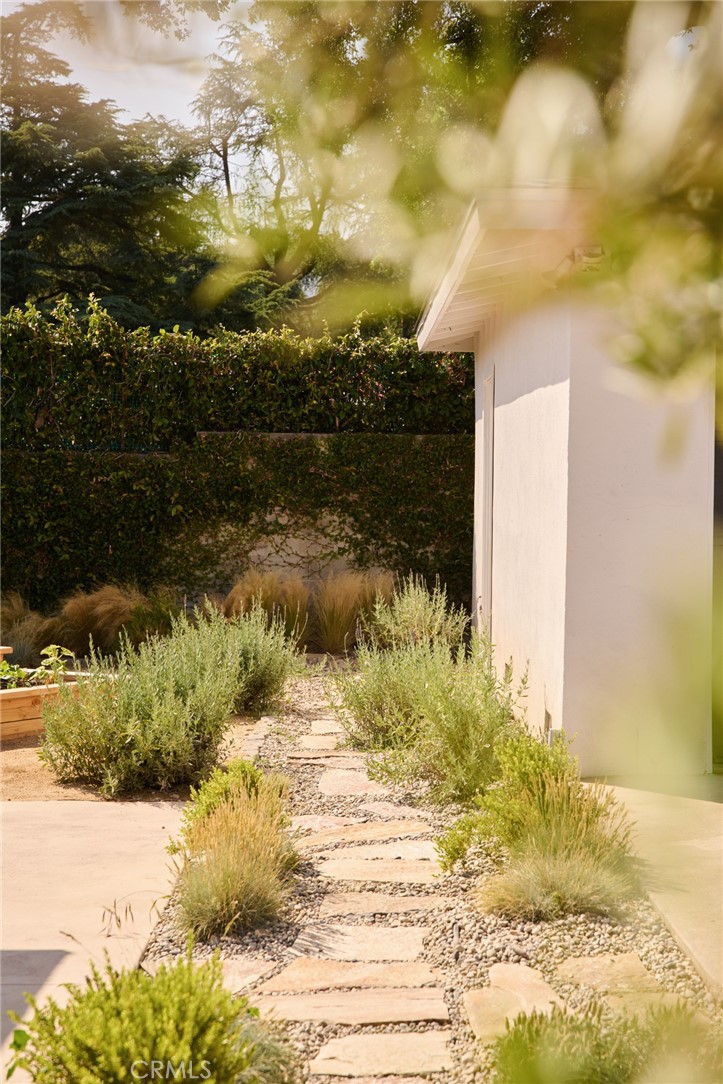 4367 Rising Hill Road Altadena, CA 91001 - Photo 48 of 57 a view of a lake view