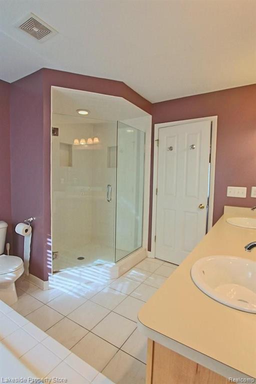 19913 Mapleton Drive Macomb, MI 48044 - Photo 17 of 40
