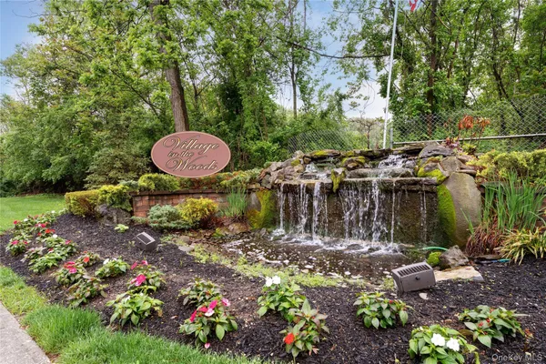 $250,000 | 8 Dogwood Court, Unit 8, Selden, NY 11784