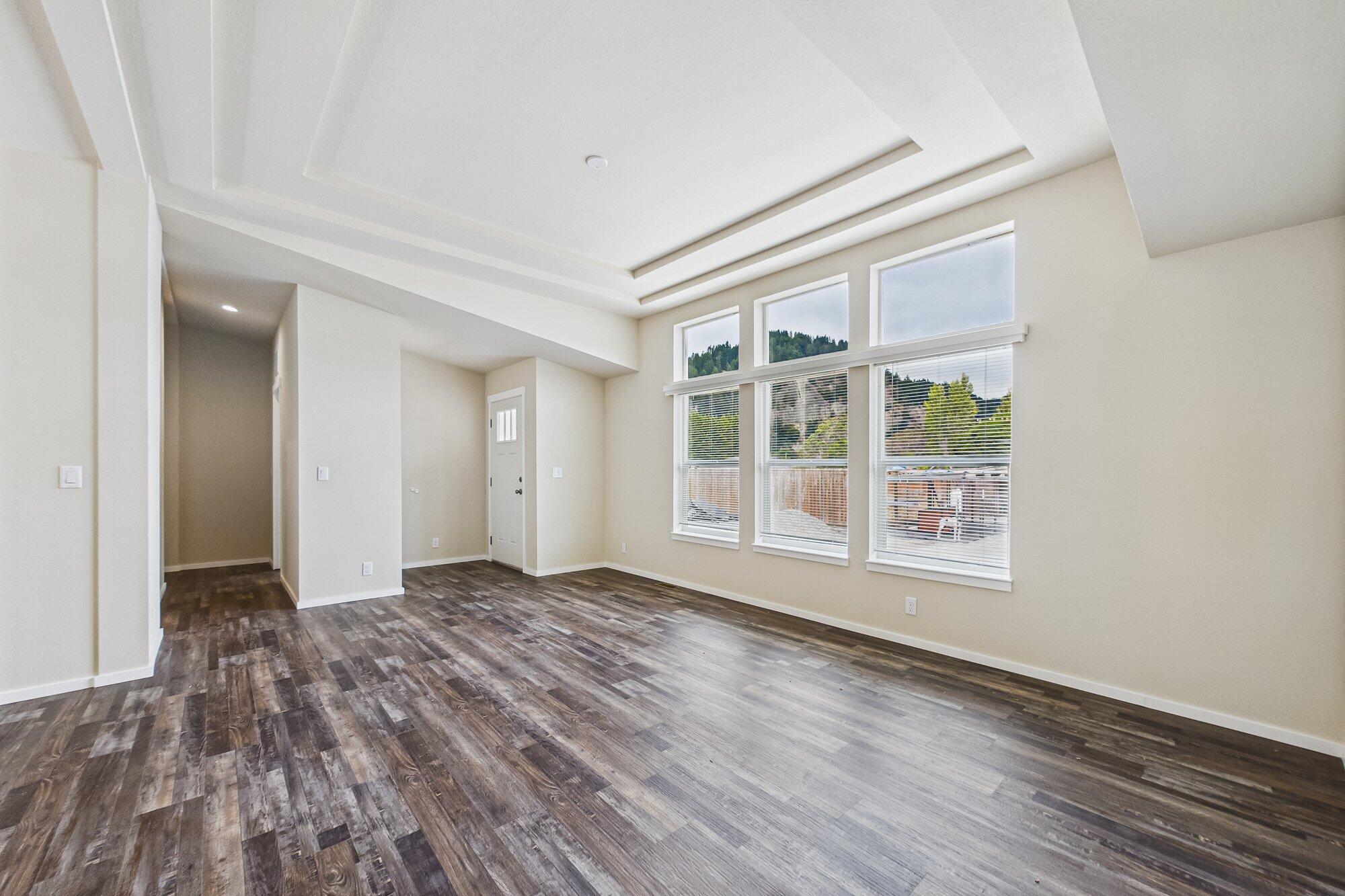 98 Painter Street Rio Dell, CA 95562 - Photo 3 of 22