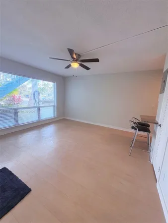$1,700 | 3212 Northeast 7th Place, Unit 10, Pompano Beach, FL 33062