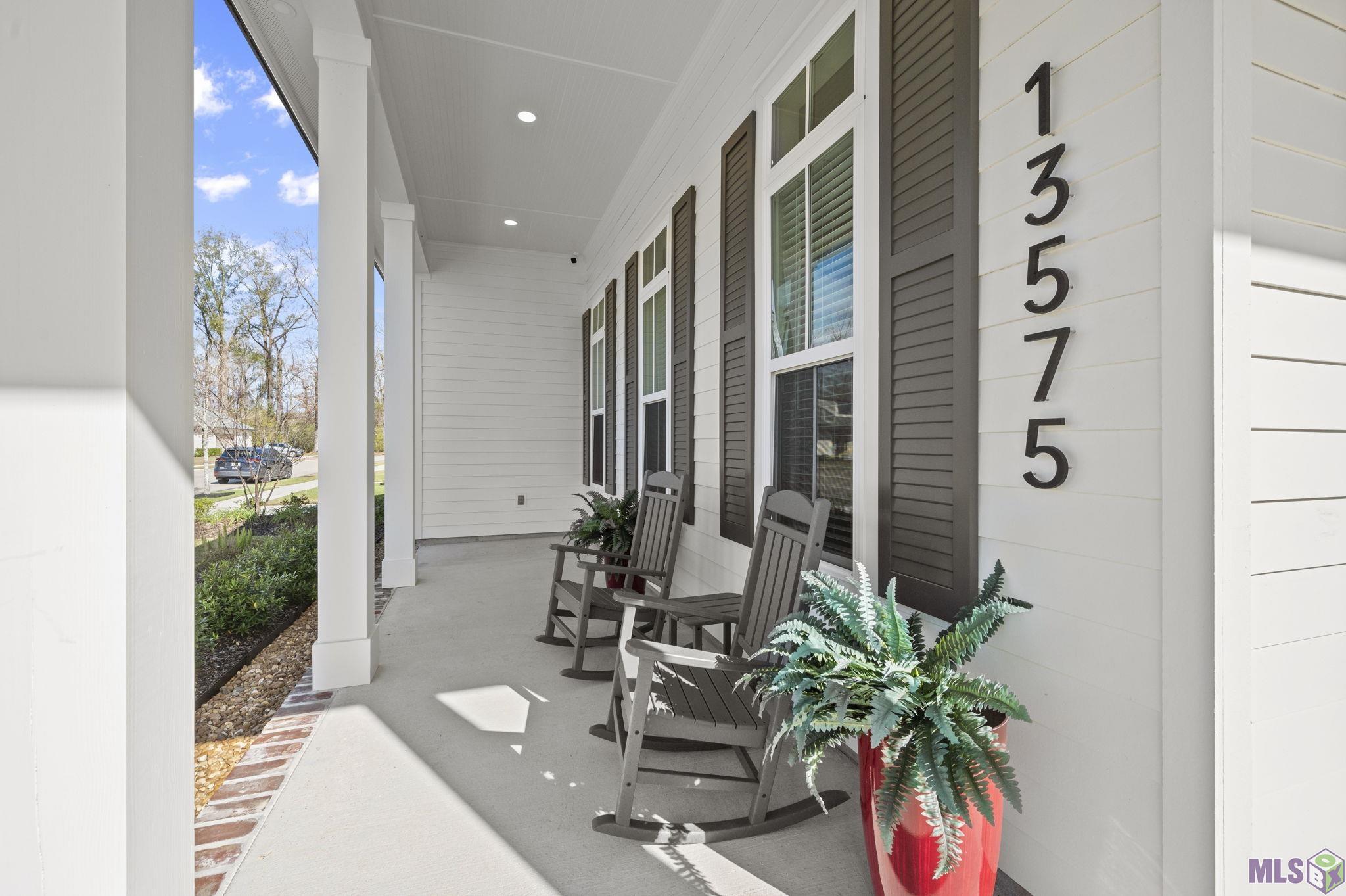 13575 Sawmill Drive Baton Rouge, LA 70818 - Photo 5 of 33