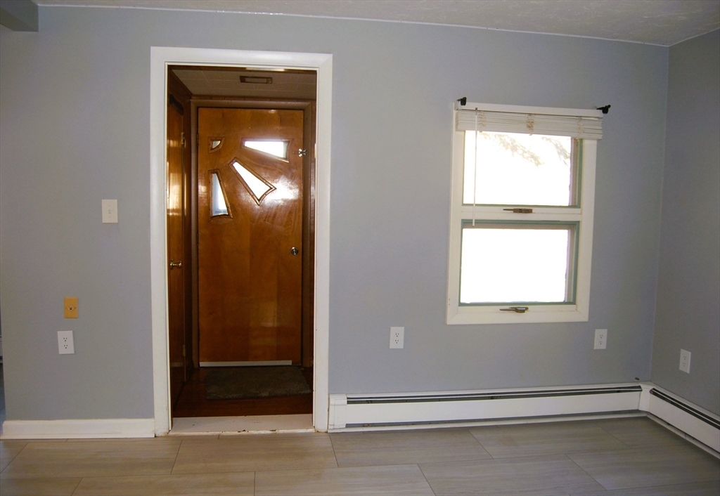 9 Harding Street Leicester, MA 01611 - Photo 21 of 28
