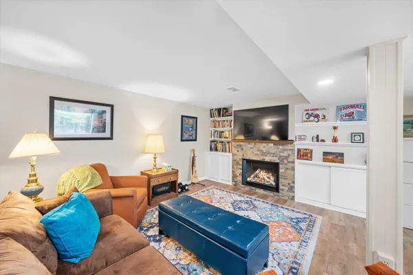 $4,500 | 2854 Parkridge Drive, Ann Arbor, MI 48103