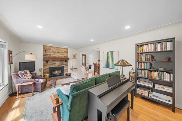 $4,500 | 2854 Parkridge Drive, Ann Arbor, MI 48103