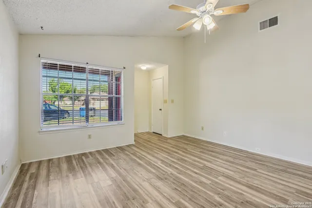 $179,900 | 4410 Knollchase, San Antonio, TX 78247