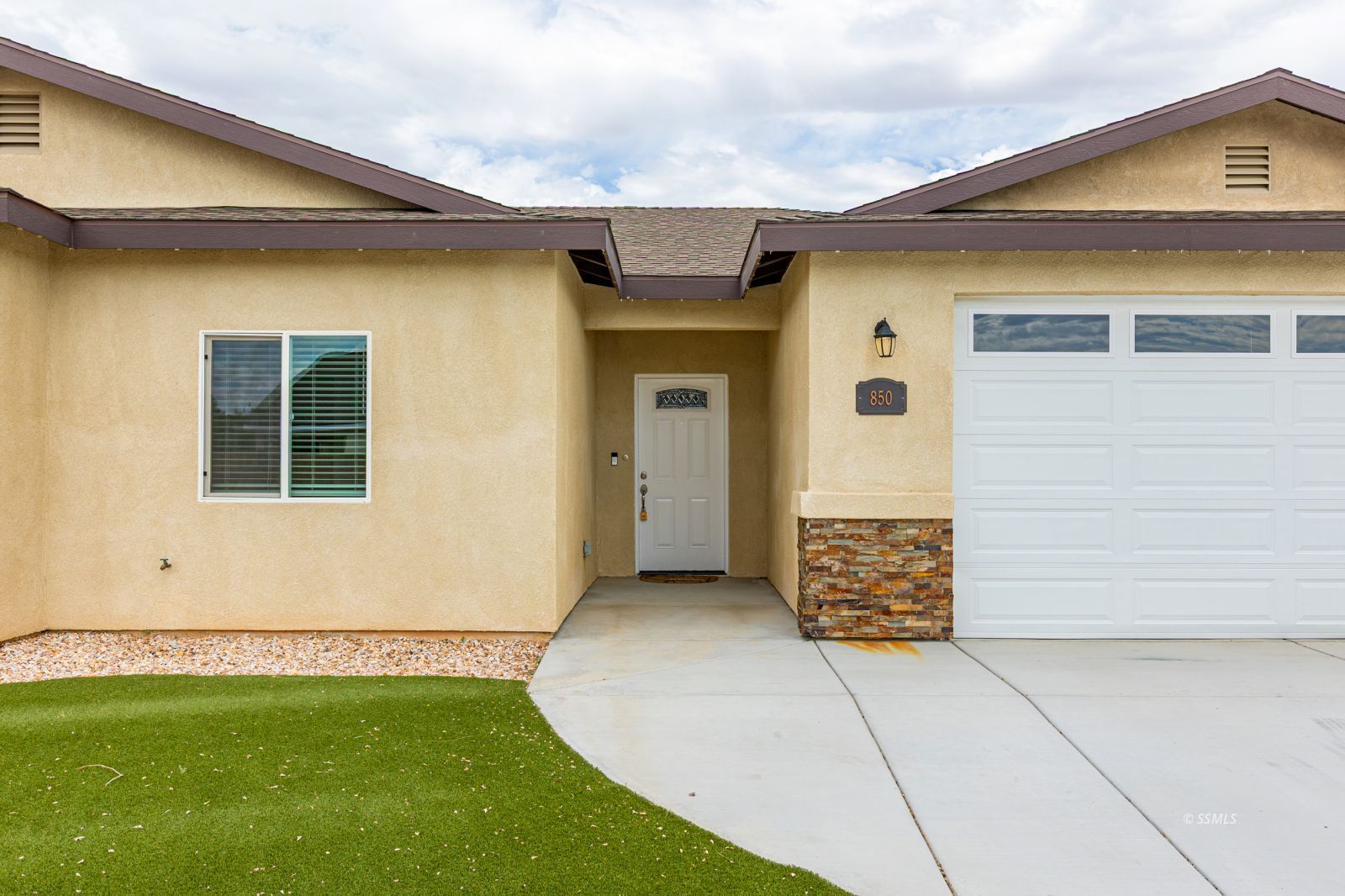 850 Harriet Street Ridgecrest, CA 93555 - Photo 4 of 36
