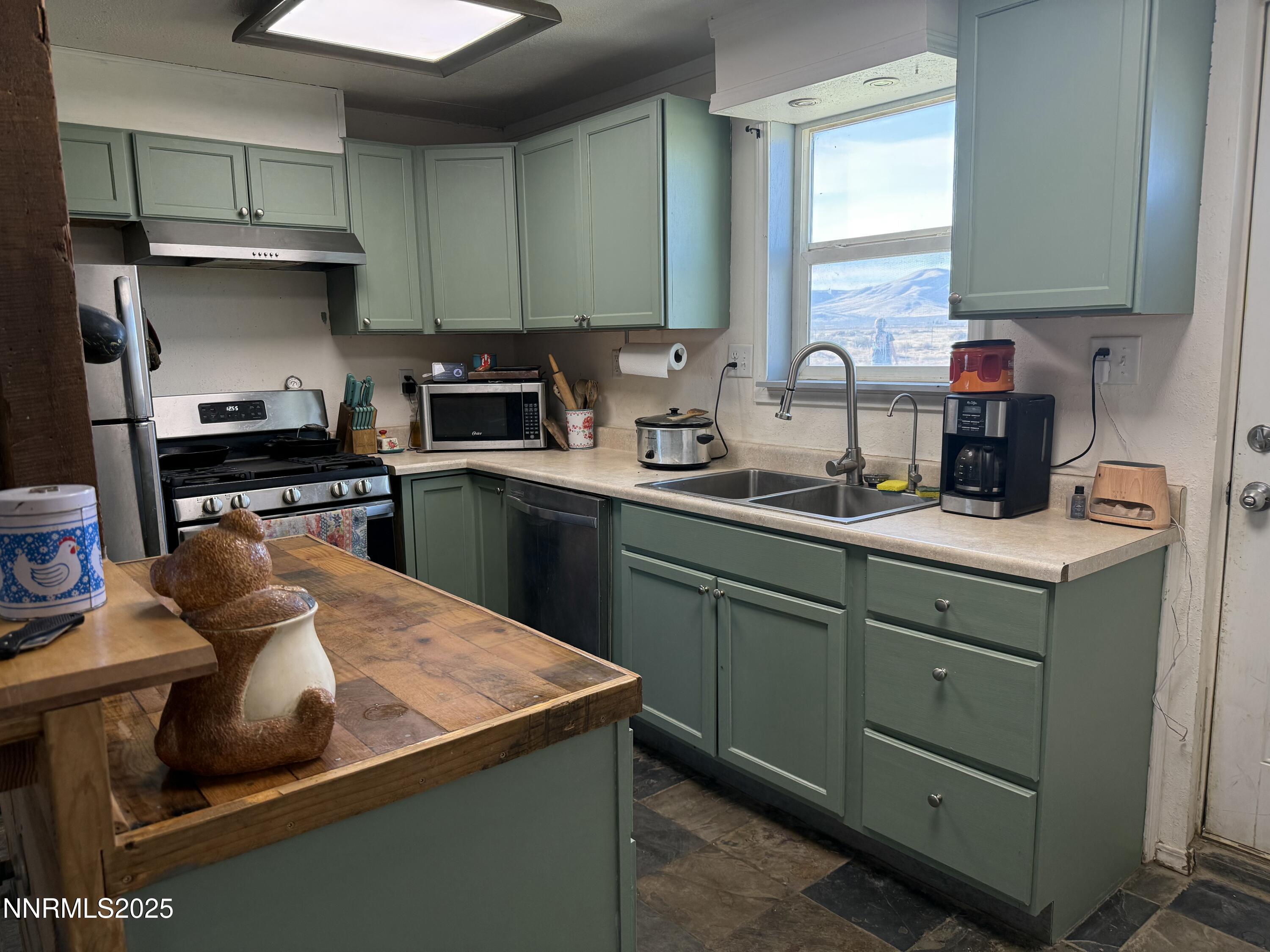 5355 Godchaux Road Winnemucca, NV 89445 - Photo 4 of 23 IMG_0457